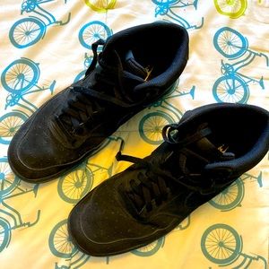 NIKE MENS COURT VISION MID SNEAKER - BLACK Size 13